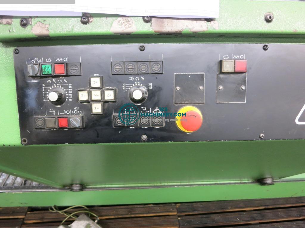 CNC Drehmaschine - Schrägbettmaschine