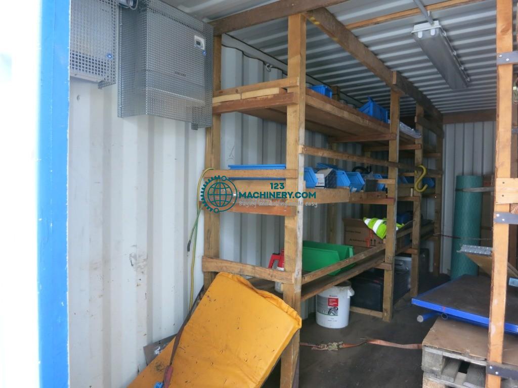 Container