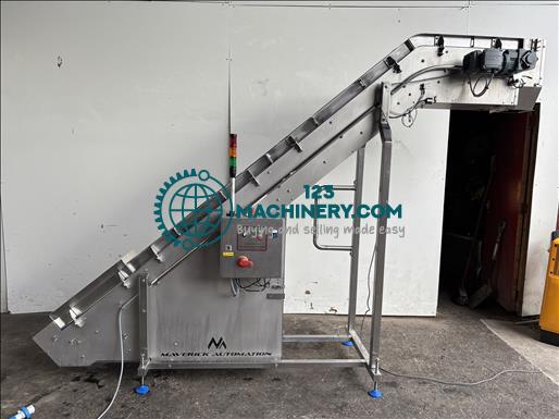 Show advert Maverick Automation Flighted elevator conveyor