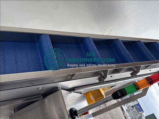 Show advert Maverick Automation Flighted elevator conveyor