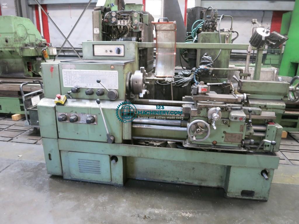 Leit- und Zugspindeldrehmaschine