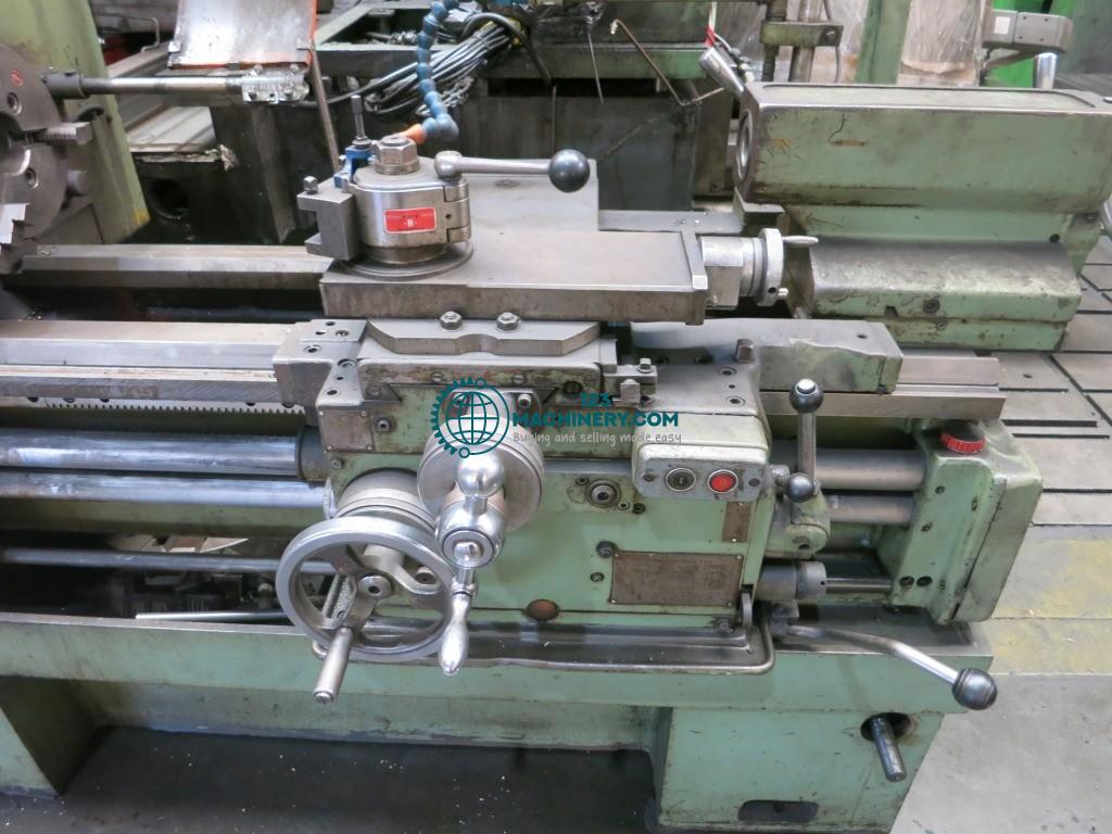 Leit- und Zugspindeldrehmaschine