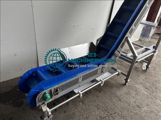 BHL Flighted elevator conveyor
