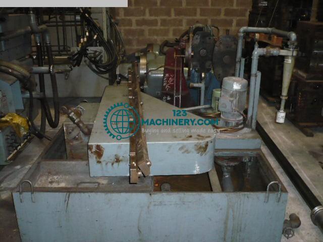 Nockenwellenschleifmaschine