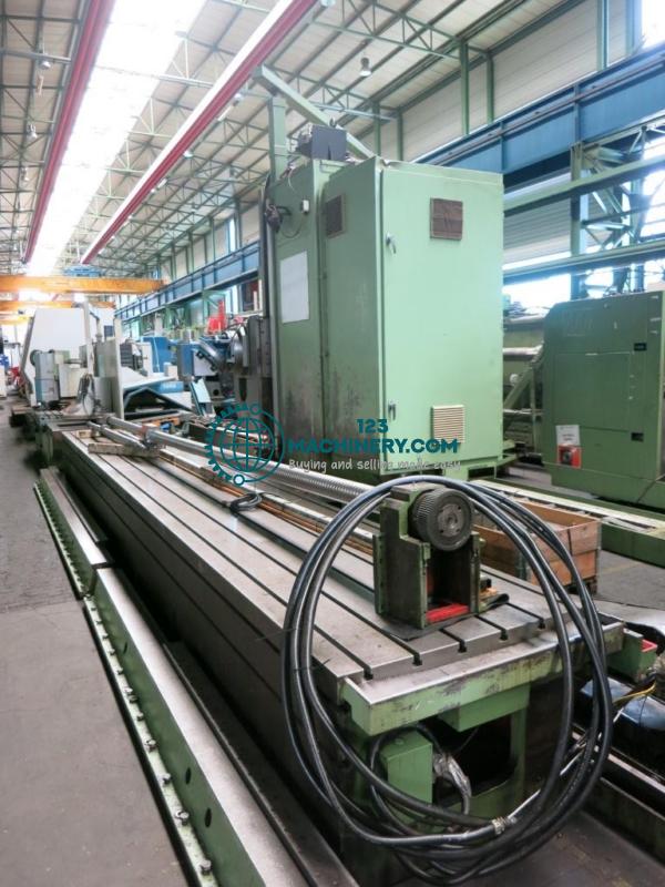 Fahrständerfräsmaschine