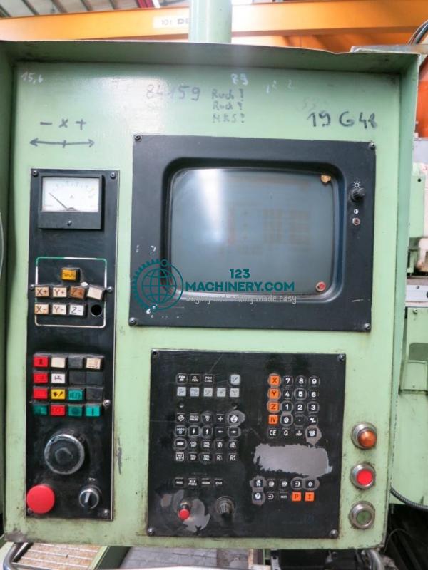 Fahrständerfräsmaschine